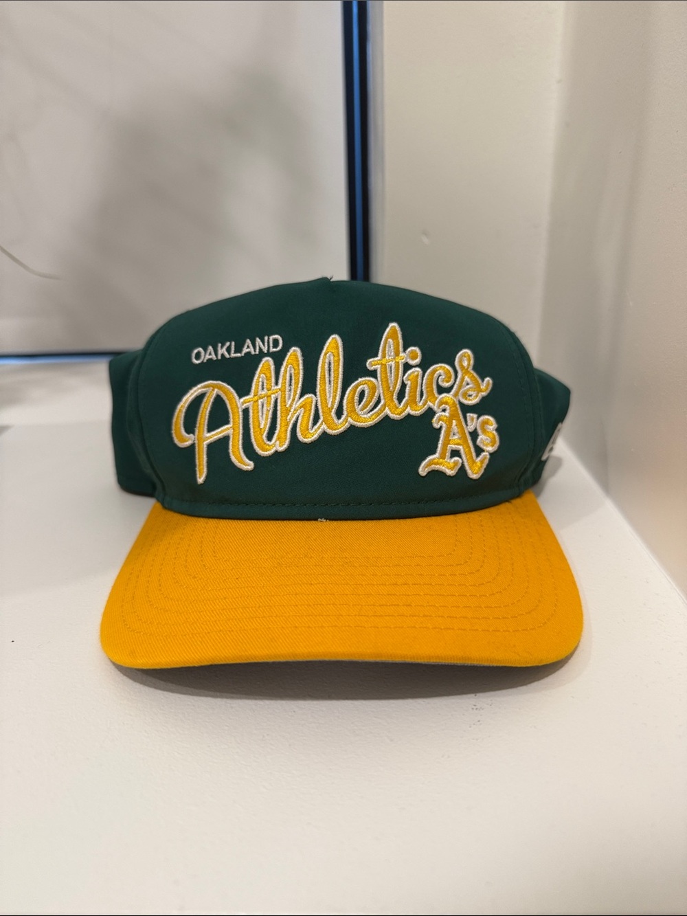 Oakland Athletics Mens Golfers Hat Green and Gold Baseball Cap